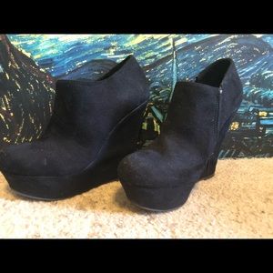 Massimo black wedge booties